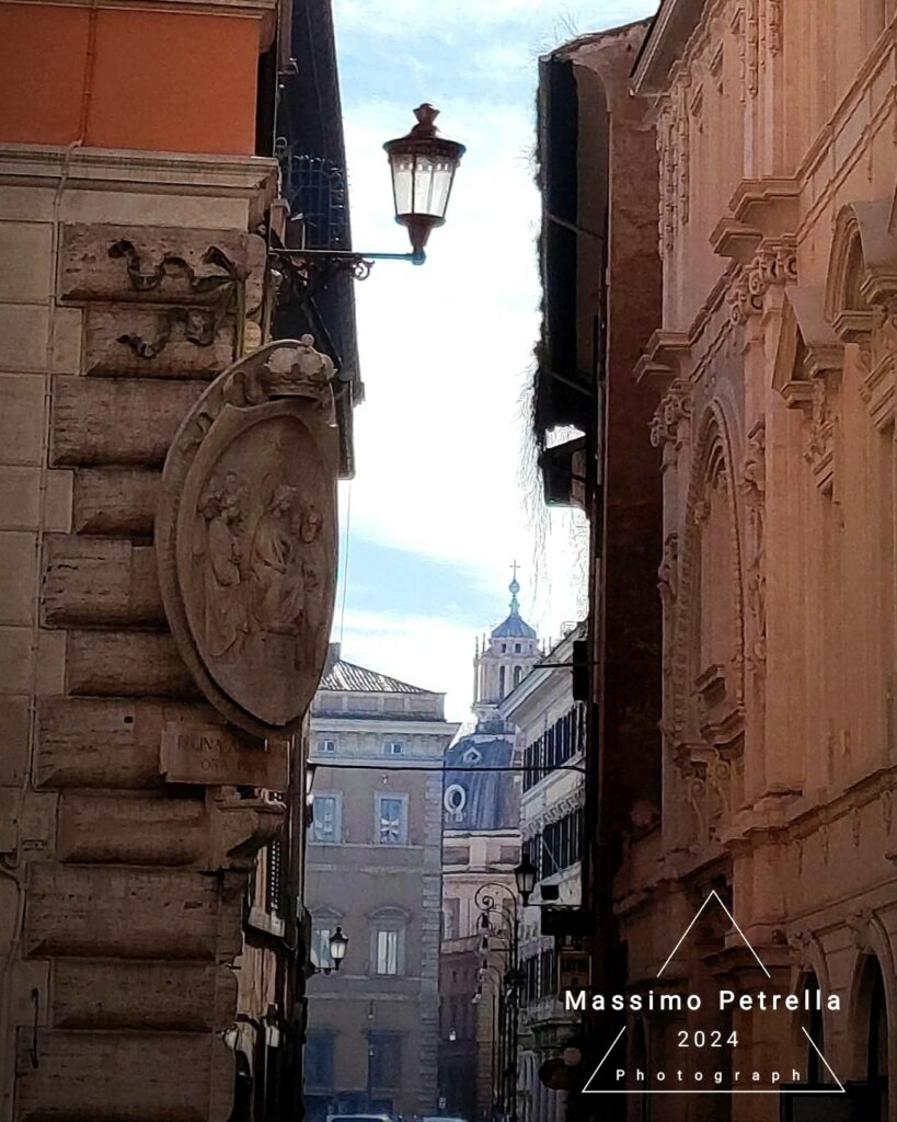 Tra_i_palazzi_di_Roma